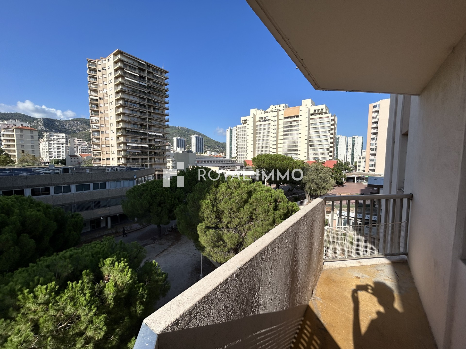 Vente Appartement 27m² 1 Pièce à Le Revest-les-Eaux (83200) - Royal Immo